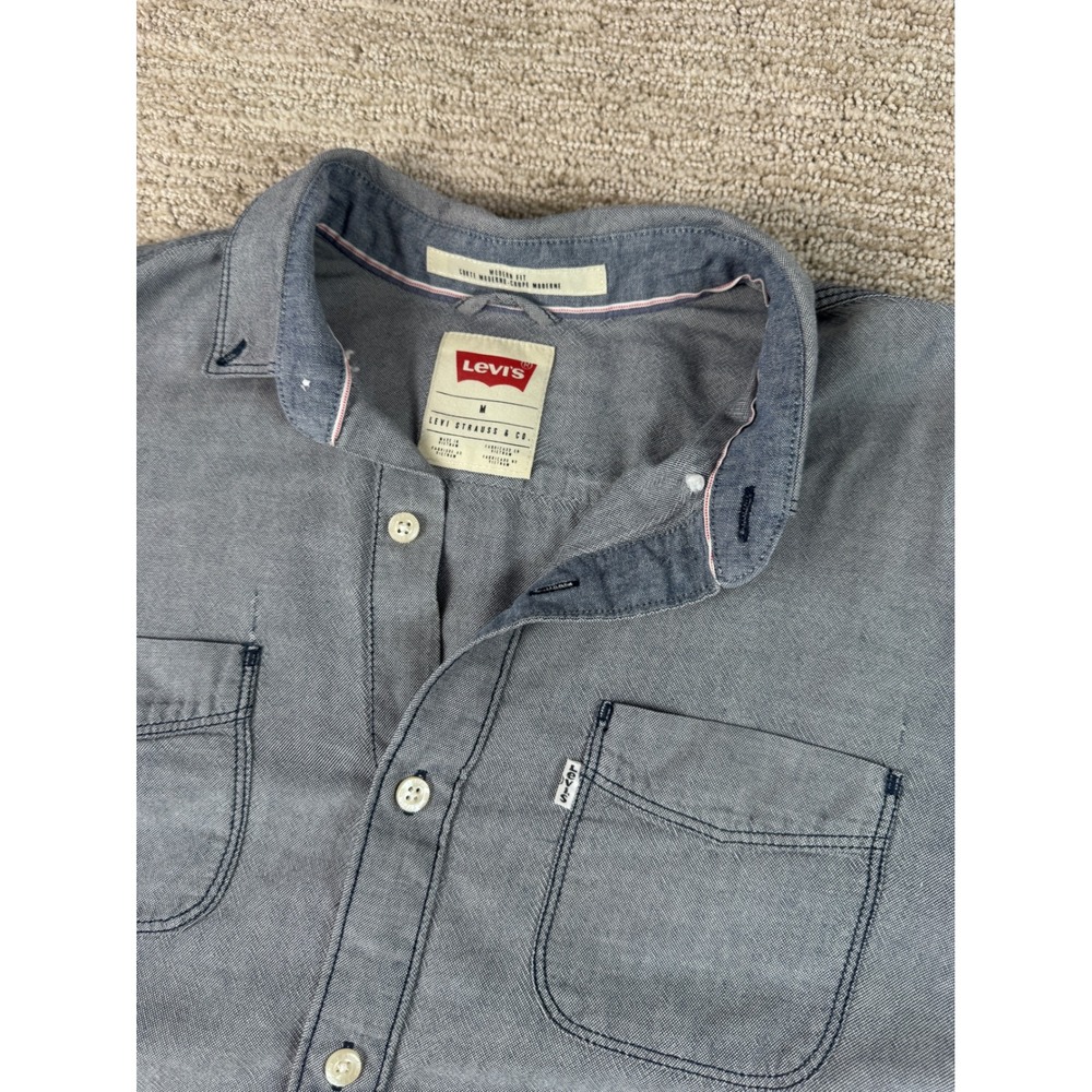 Levis Mens Modern Fit Blue Chambray Button Down Shirt Long Sleeve Size M